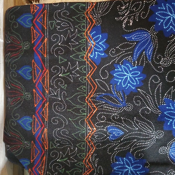 LulaRoe 3 pairs Tall&Curvy Leggings- like new condition! - Picture 6 of 7